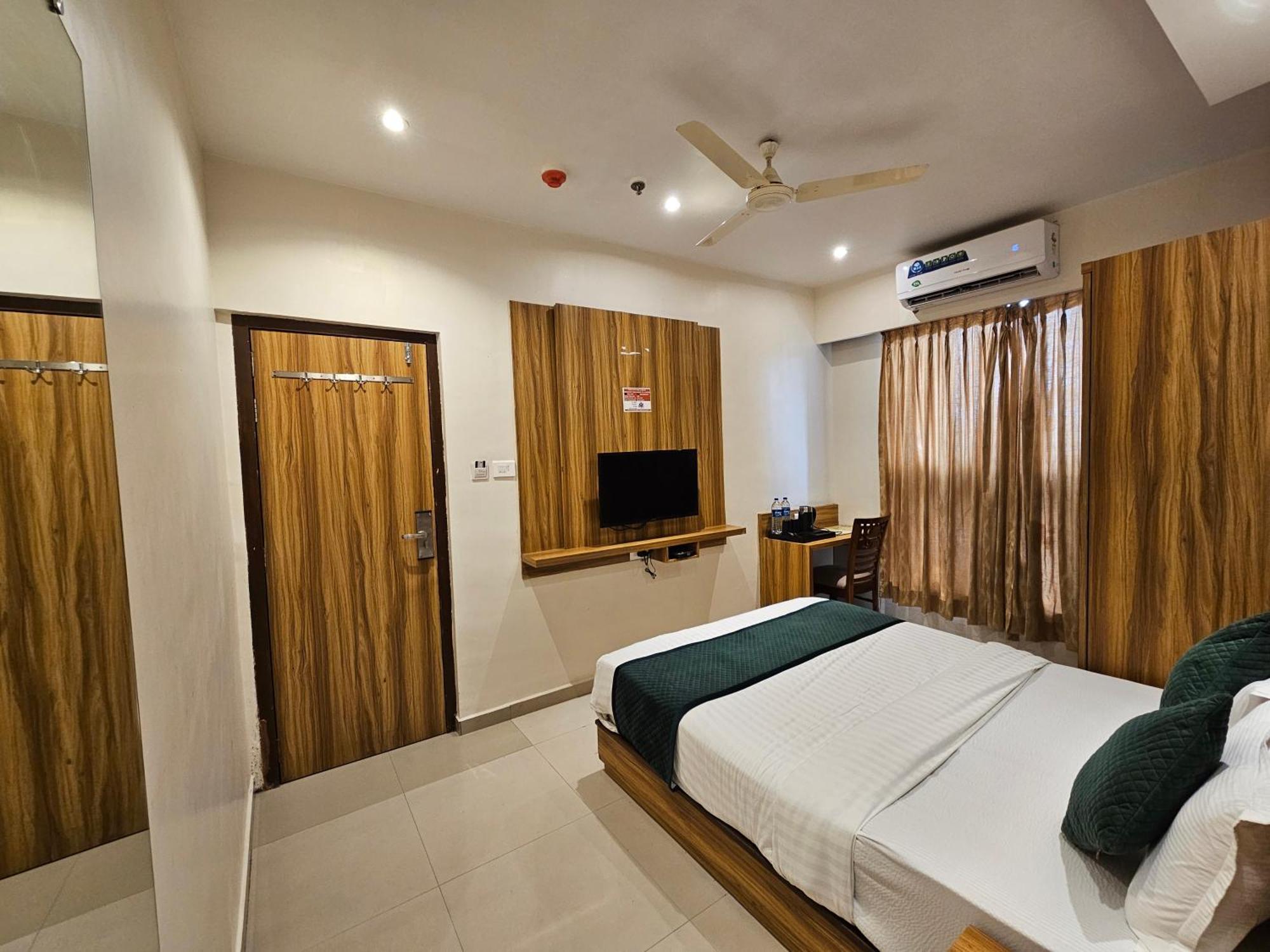 Hotel Bkc Garden - Near Us Embassy Bkc Mumbai Eksteriør bilde