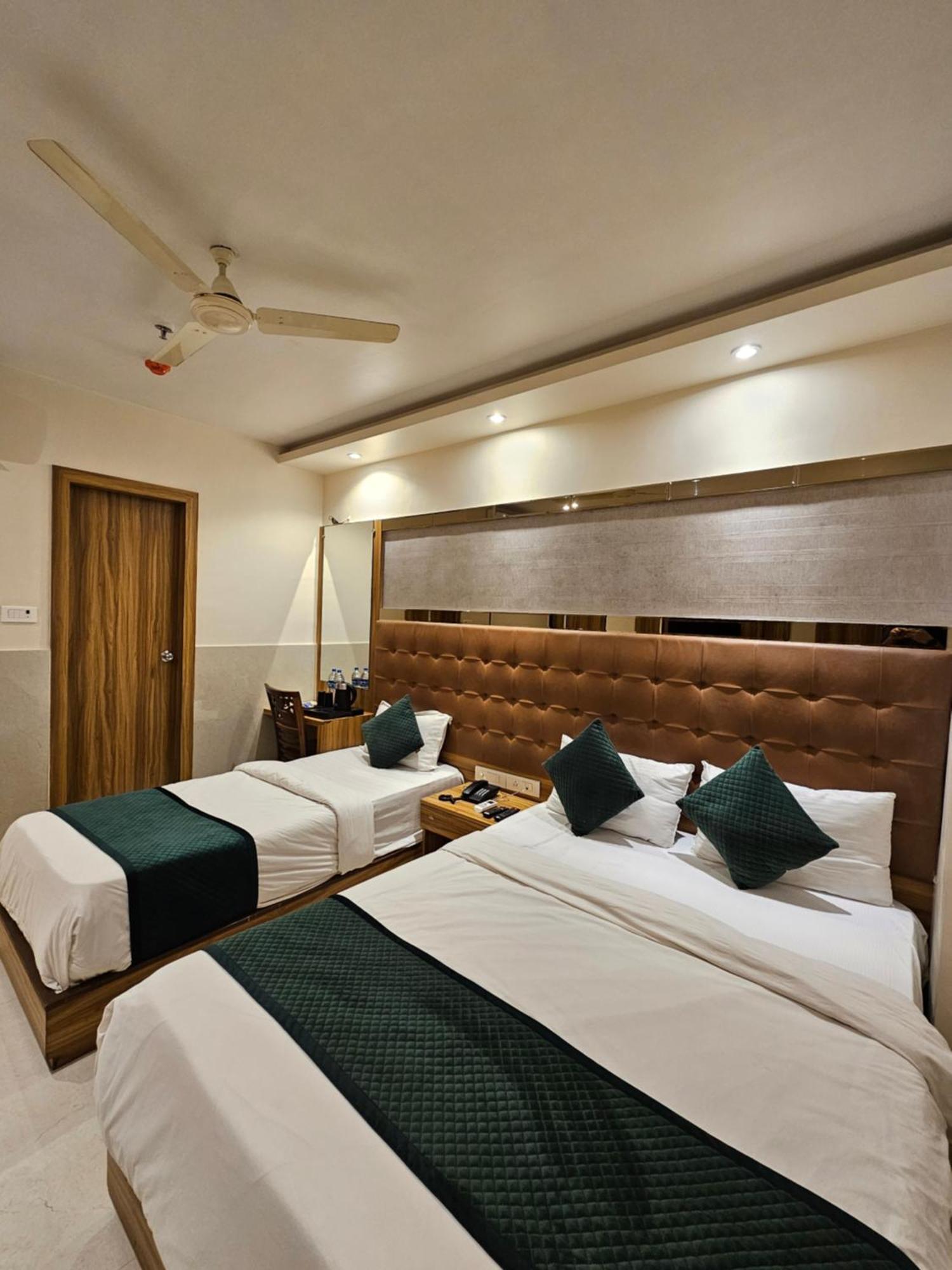 Hotel Bkc Garden - Near Us Embassy Bkc Mumbai Eksteriør bilde