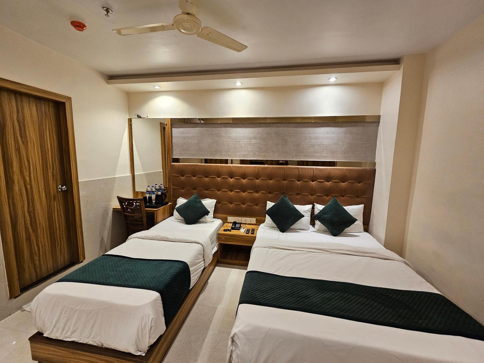 Hotel Bkc Garden - Near Us Embassy Bkc Mumbai Eksteriør bilde